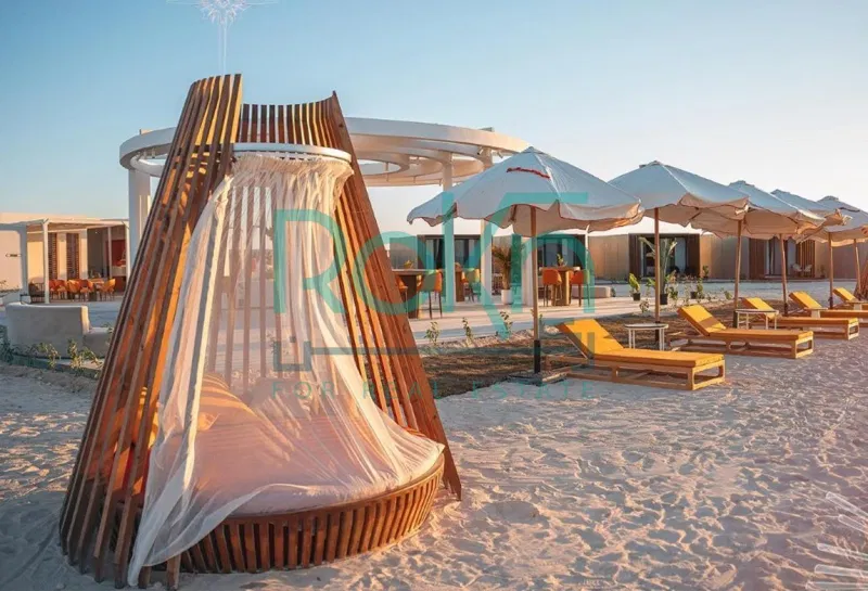 4-bedroom chalet 173 m² for sale in Silver Sands