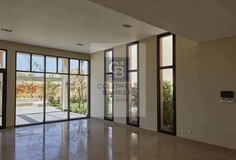 4-bedroom duplex 212 m² for sale in O West