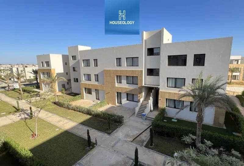 3-bedroom chalet 160 m² for sale in Azha North