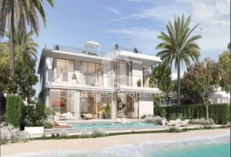3-bedroom chalet 210 m² for sale in Silver Sands