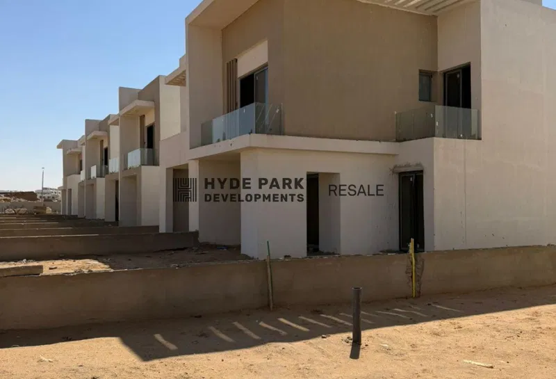 4-bedroom townhouse 208 m² for sale in Hyde Park, Gardenville