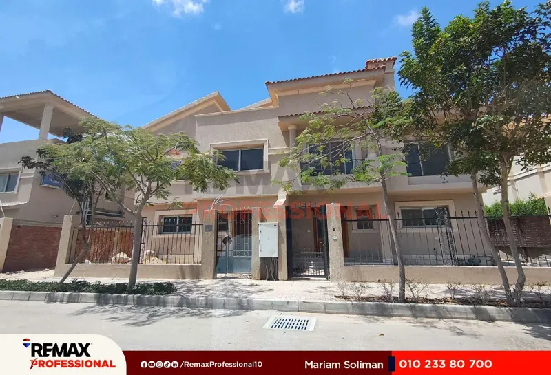4-bedroom villa 336 m² for sale in Alex West