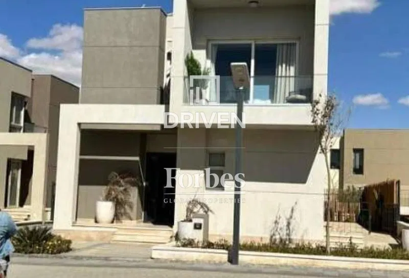 5-bedroom villa 600 m² for sale in Badya Palm Hills