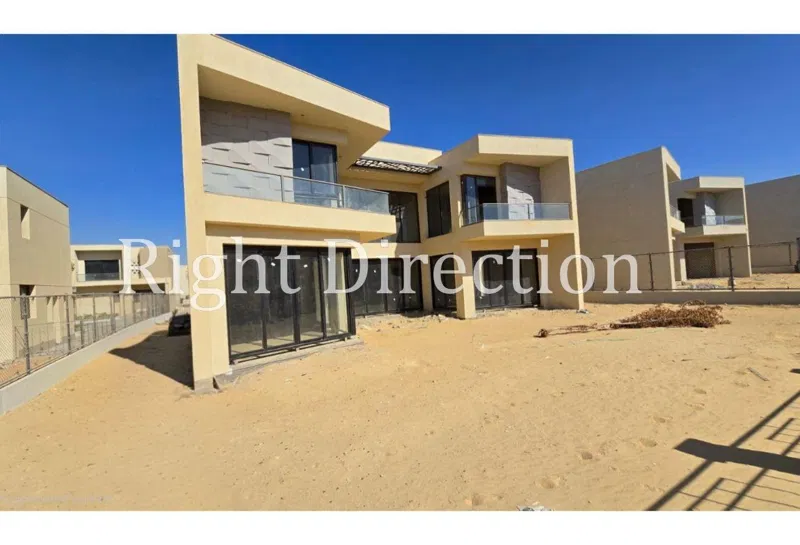 فيلا 5 غرف 348 م² للبيع في Badya Palm Hills