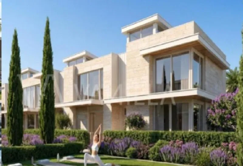 4-bedroom villa 185 m² for sale in Midtown Sky