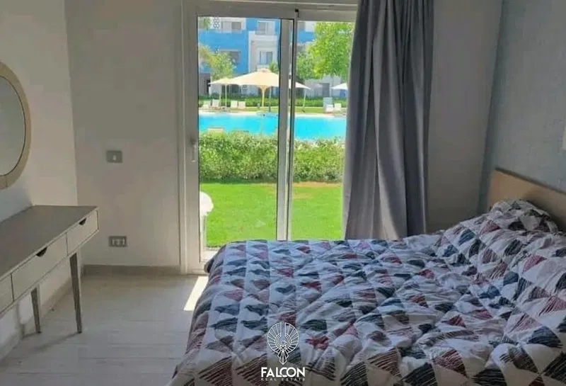 شاليه 3 غرف 140 م² للبيع في لافيستا رأس الحكمة