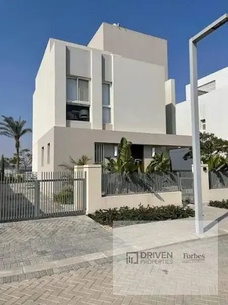 Ready to Move Fully Finished Standalone Villa for Sale by Installments in Cairo Gate Emaar Elan Sheikh Zayed