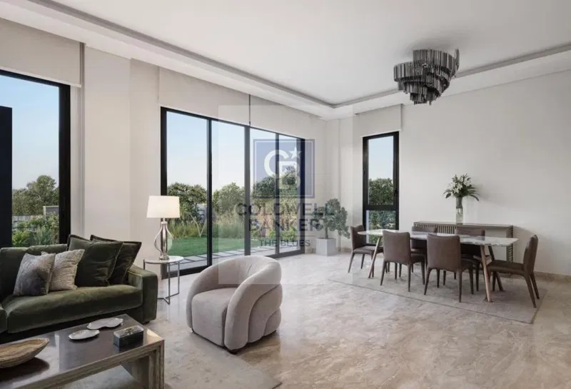 4-bedroom ivilla 235 m² for sale in Mountain View 1.1