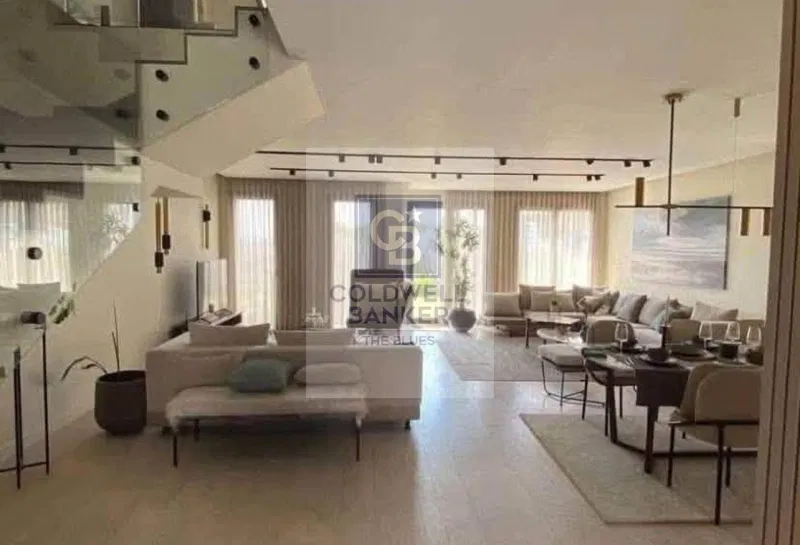 4-bedroom ivilla 235 m² for sale in Mountain View 1.1