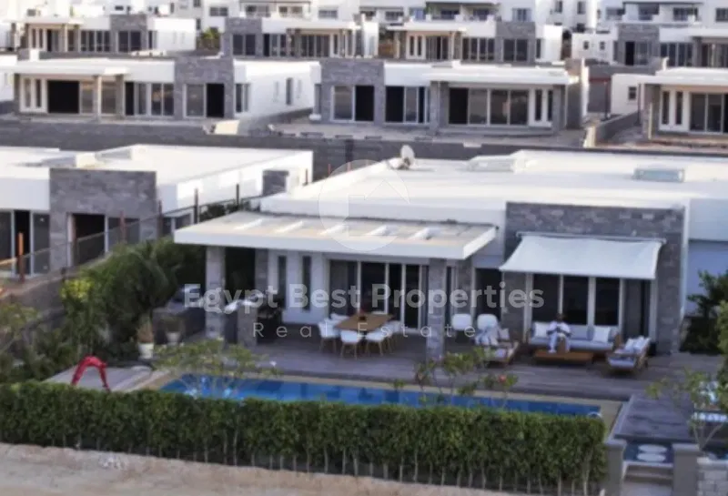 3-bedroom chalet 173 m² for sale in Almaza Bay