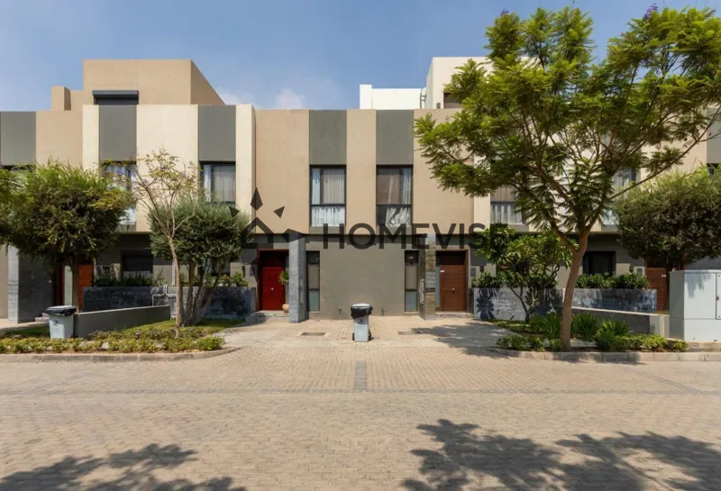 4-bedroom townhouse 298 m² for sale in Al Burouj Compound