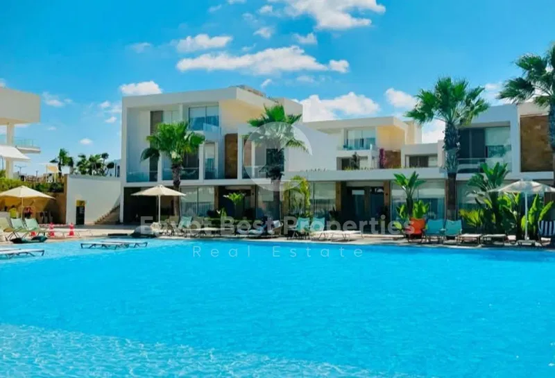 3-bedroom chalet 150 m² for sale in La Vista Bay