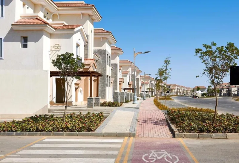 4-bedroom twin house 424 m² for sale in Al Maqsad