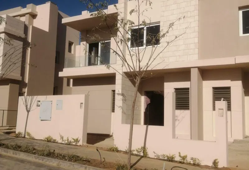 3-bedroom villa 208 m² for sale in Tawny Hyde Park