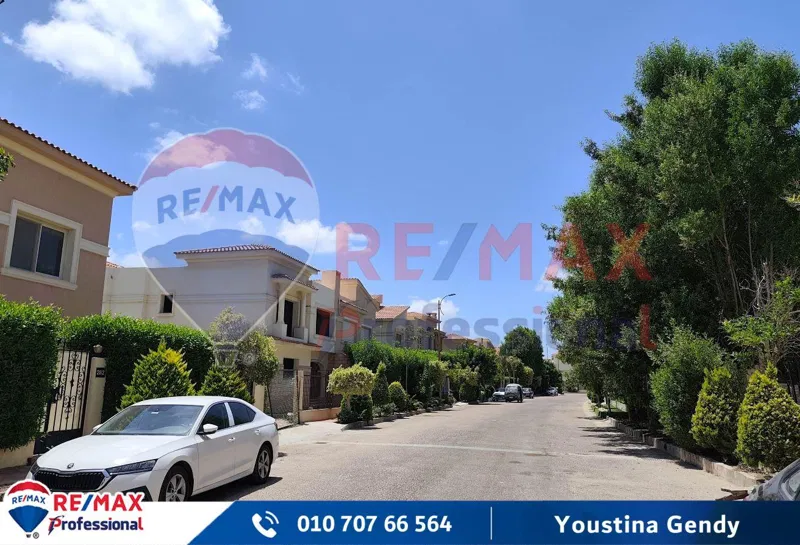 4-bedroom villa 381 m² for sale in Alex West
