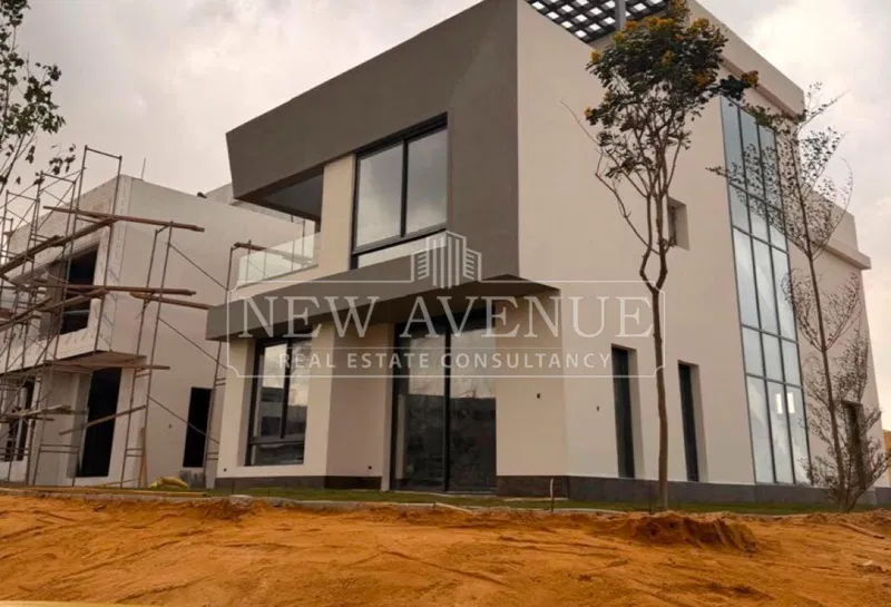 3-bedroom townhouse 261 m² for sale in Eastshire Compound