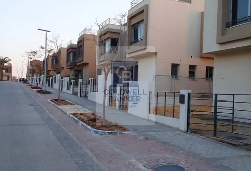 4-bedroom townhouse 260 m² for sale in Palm Hills New Cairo