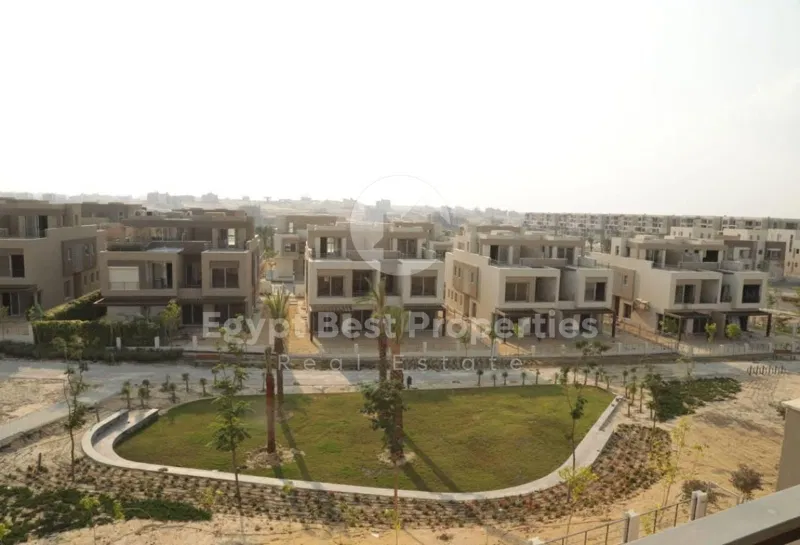4-bedroom townhouse 285 m² for sale in Palm Hills New Cairo