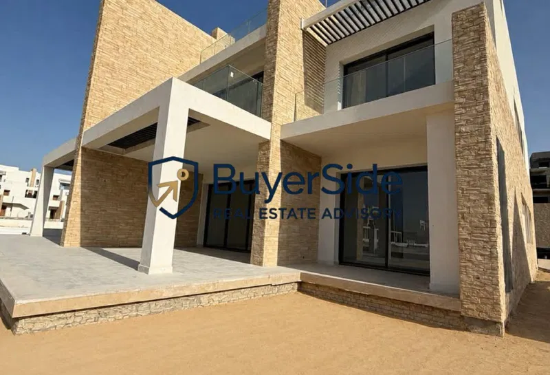 3-bedroom chalet 173 m² for sale in Silver Sands