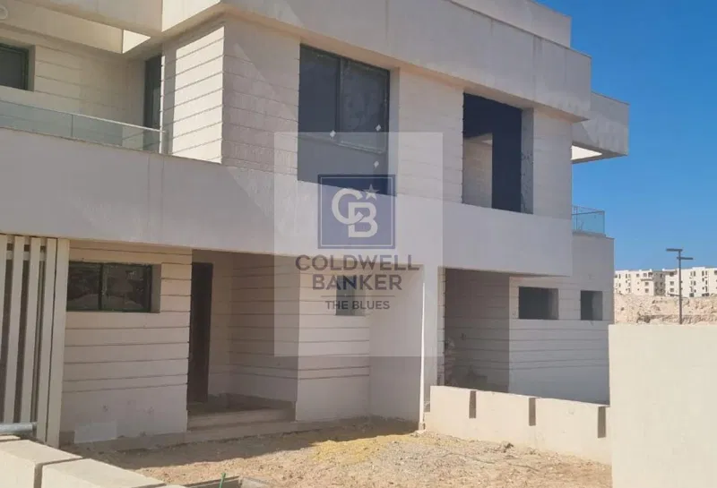 3-bedroom townhouse 197 m² for sale in June
