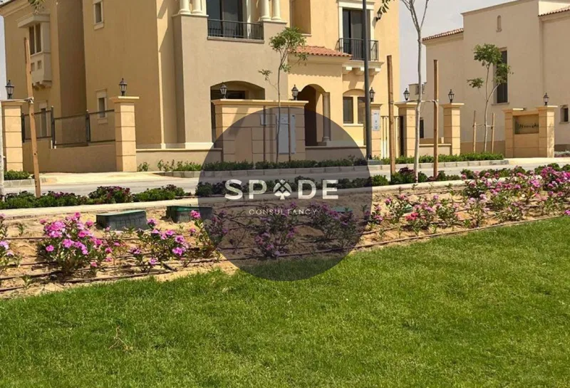 7-bedroom villa 363 m² for sale in City Gate