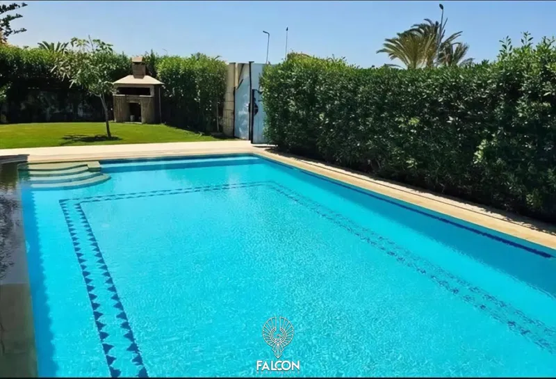 5-bedroom villa 240 m² for sale in Palm Hills New Cairo