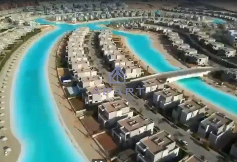 توين هاوس 3 غرف 240 م² للبيع في Azha North