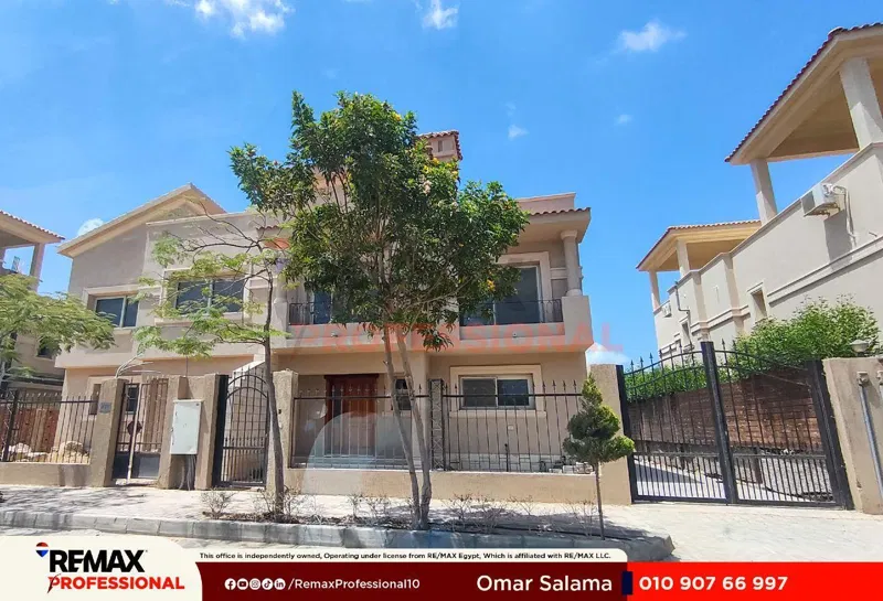 5-bedroom villa 238 m² for sale in Alex West
