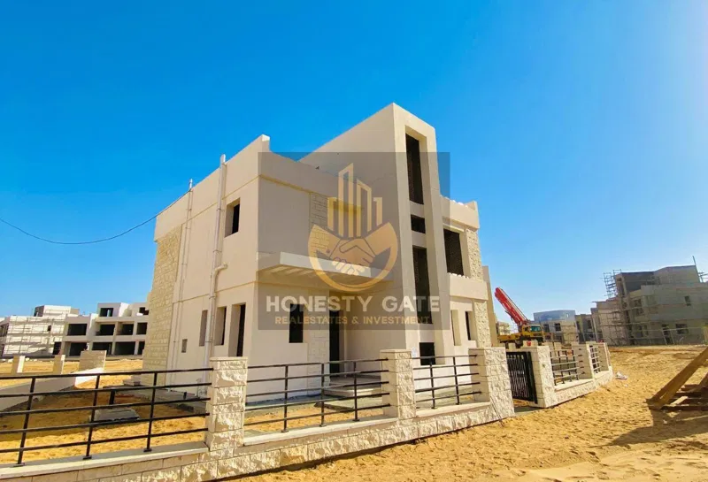 5-bedroom villa 491 m² for sale in Noor City