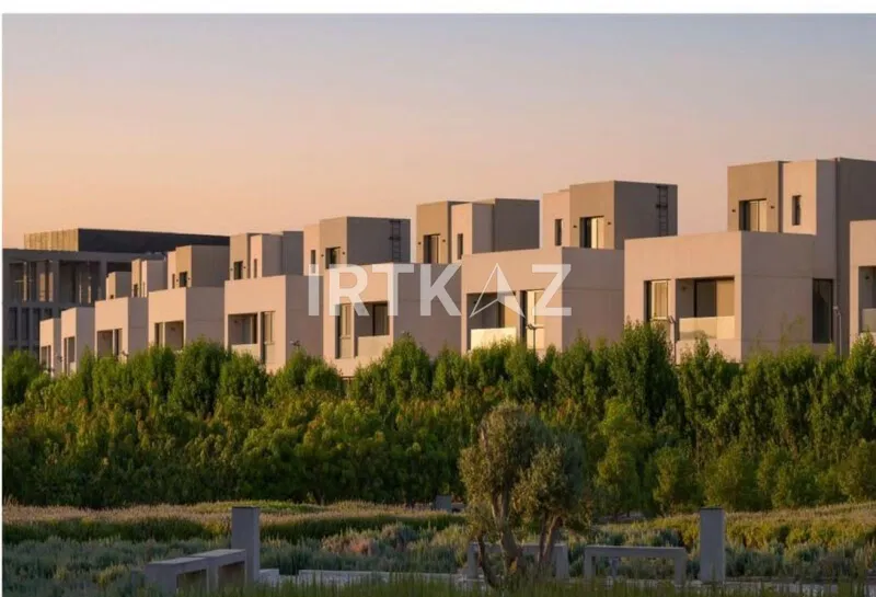 4-bedroom townhouse 243 m² for sale in Al Burouj Compound
