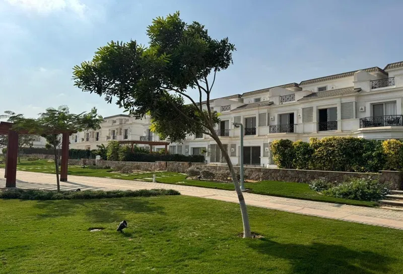 3-bedroom townhouse 210 m² for sale in Mountain View 4