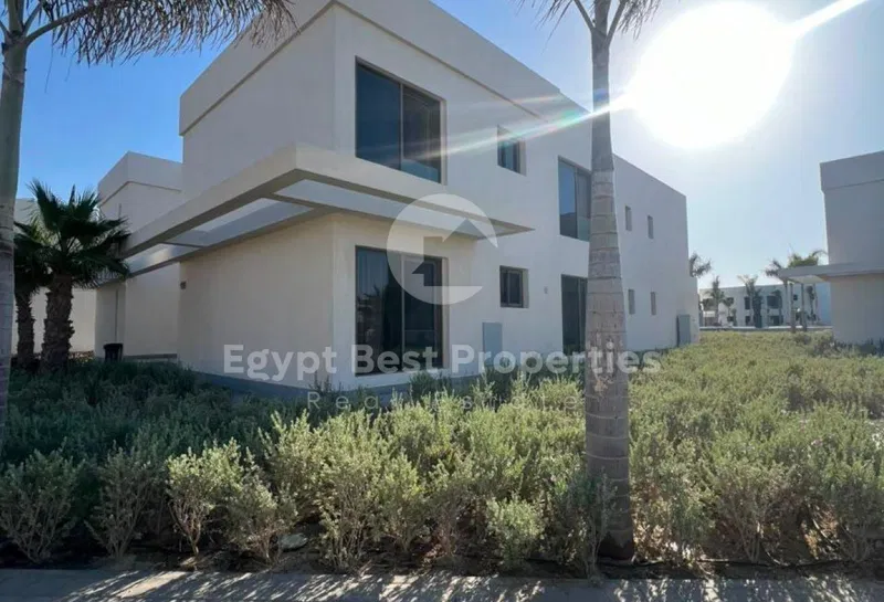 2-bedroom chalet 135 m² for sale in The Waterway