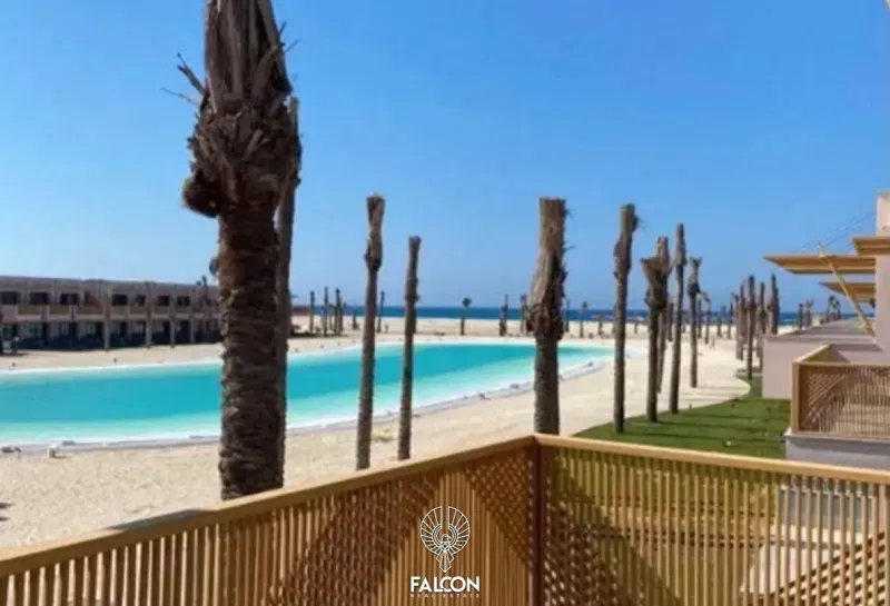 3-bedroom chalet 190 m² for sale in Playa SeaShell