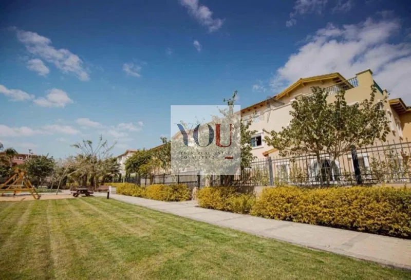 5-bedroom villa 217 m² for sale in Hyde Park Central