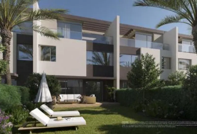 4-bedroom townhouse 247 m² for sale in Al Burouj Compound