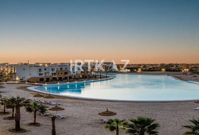 2-bedroom chalet 102 m² for sale in Abu Tig Marina