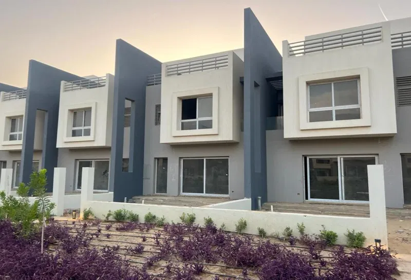 تاون هاوس 3 غرف 220 م² للبيع في هايد بارك، Hyde Park