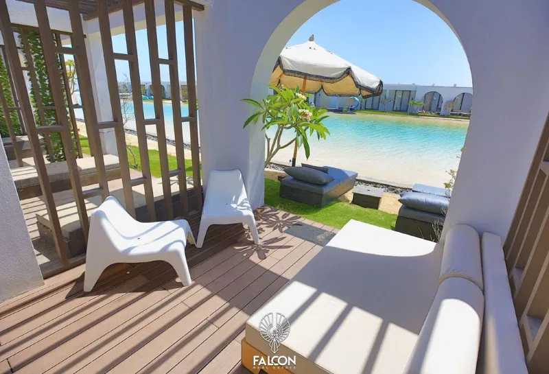 3-bedroom chalet 130 m² for sale in Hacienda White