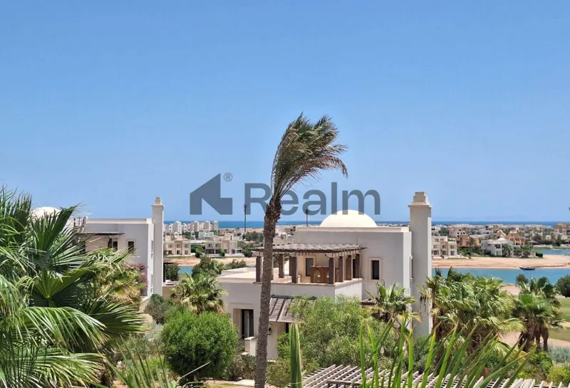 4-bedroom villa 200 m² for sale in Ancient Sands Resort