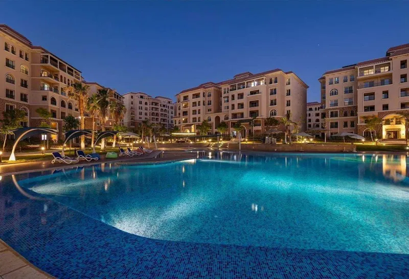 3-bedroom apartment 185 m² for sale in 90 Avenue