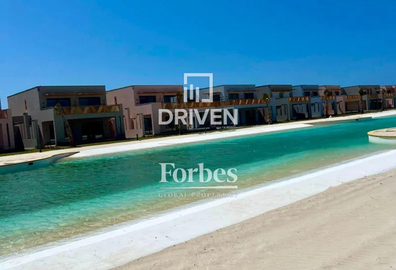 5-bedroom twin house 485 m² for sale in Ghazala Bay