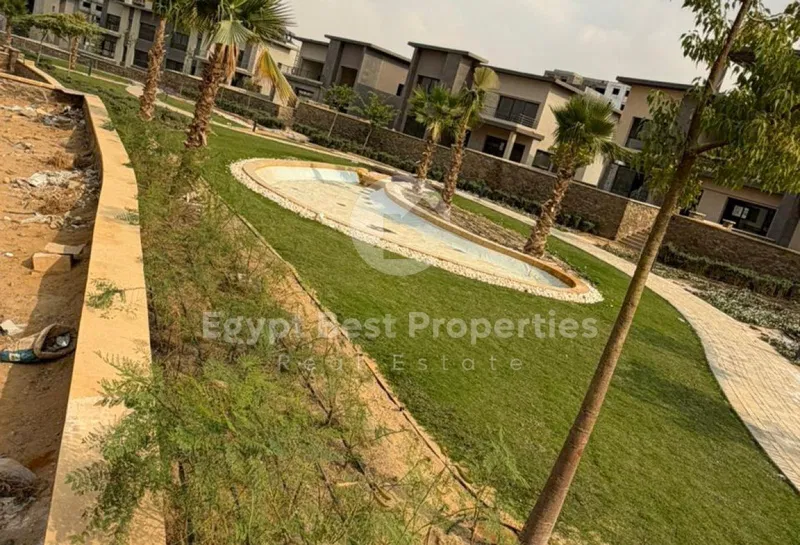 3-bedroom townhouse 226 m² for sale in Swan Lake Residence