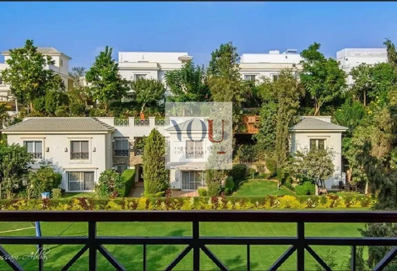 3-bedroom ivilla 235 m² for sale in Mountain View 1.1