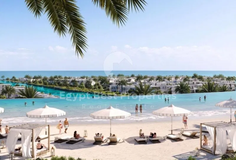 4-bedroom twin house 280 m² for sale in Silver Sands