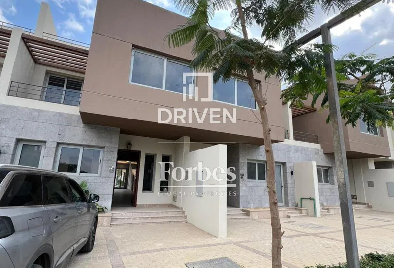 تاون هاوس 3 غرف 357 م² للبيع في Palm Parks   Palm Hills