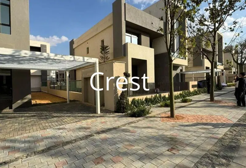 4-bedroom villa 290 m² for sale in Saada Compound