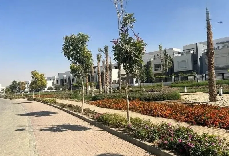 توين هاوس 4 غرف 280 م² للبيع في هايد بارك، Garden Residence