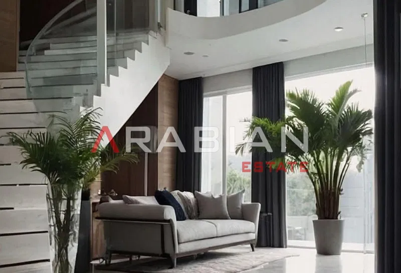 4-bedroom villa 245 m² for sale in Granville