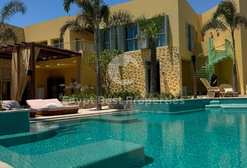 تاون هاوس 3 غرف 180 م² للبيع في هاسيندا ويست