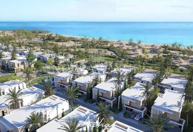 4-bedroom chalet 205 m² for sale in Azha North